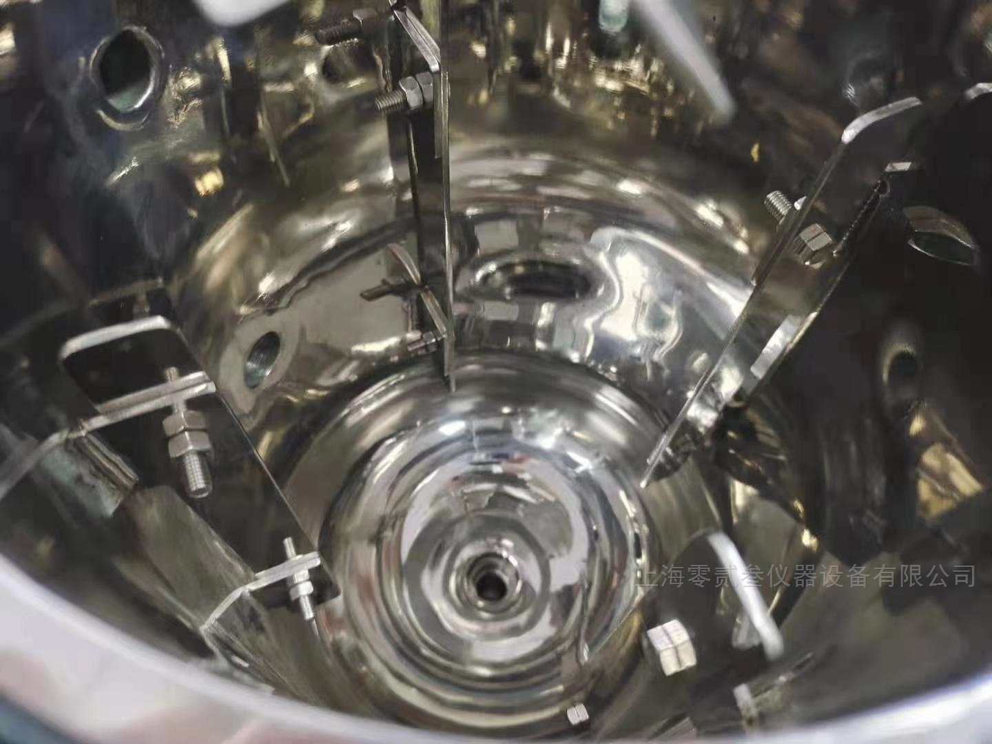 三元材料（NCM，NCA），道路如何抉择？